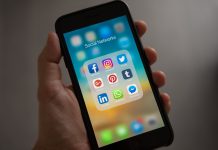 How to Execute a Successful Retargeting Campaign in Pharma Phone with social media apps on it